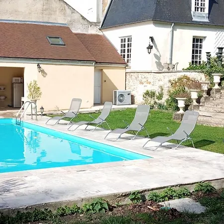 Maison Dans Particulier 18eme, Wifi, Piscine Chauffee *