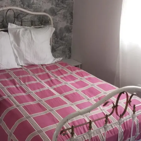 Apartment Maison Dans Particulier 18eme, Wifi, Piscine Chauffee *