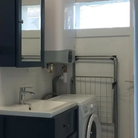 Maison Dans Particulier 18eme, Wifi, Piscine Chauffee