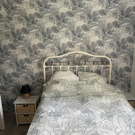 Apartment Maison Dans Particulier 18eme, Wifi, Piscine Chauffee Chateau-Thierry